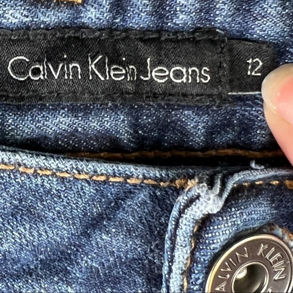 Calvin Klein Jeans 12 Flare leg - Picture 6 of 8